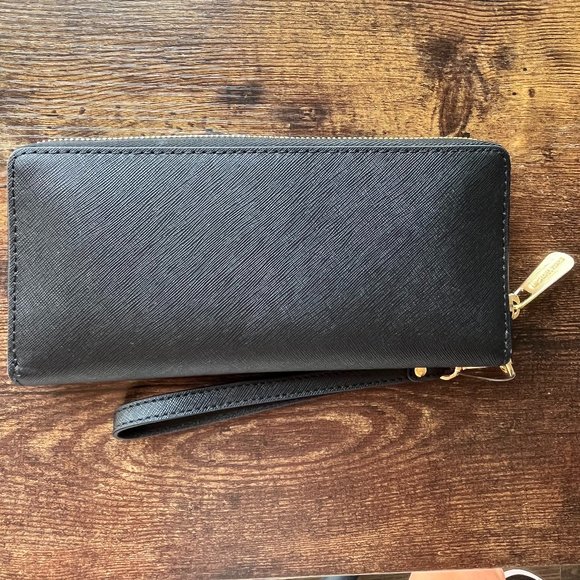 Michael Kors Large Leather Wristlet - Picture 4 of 5